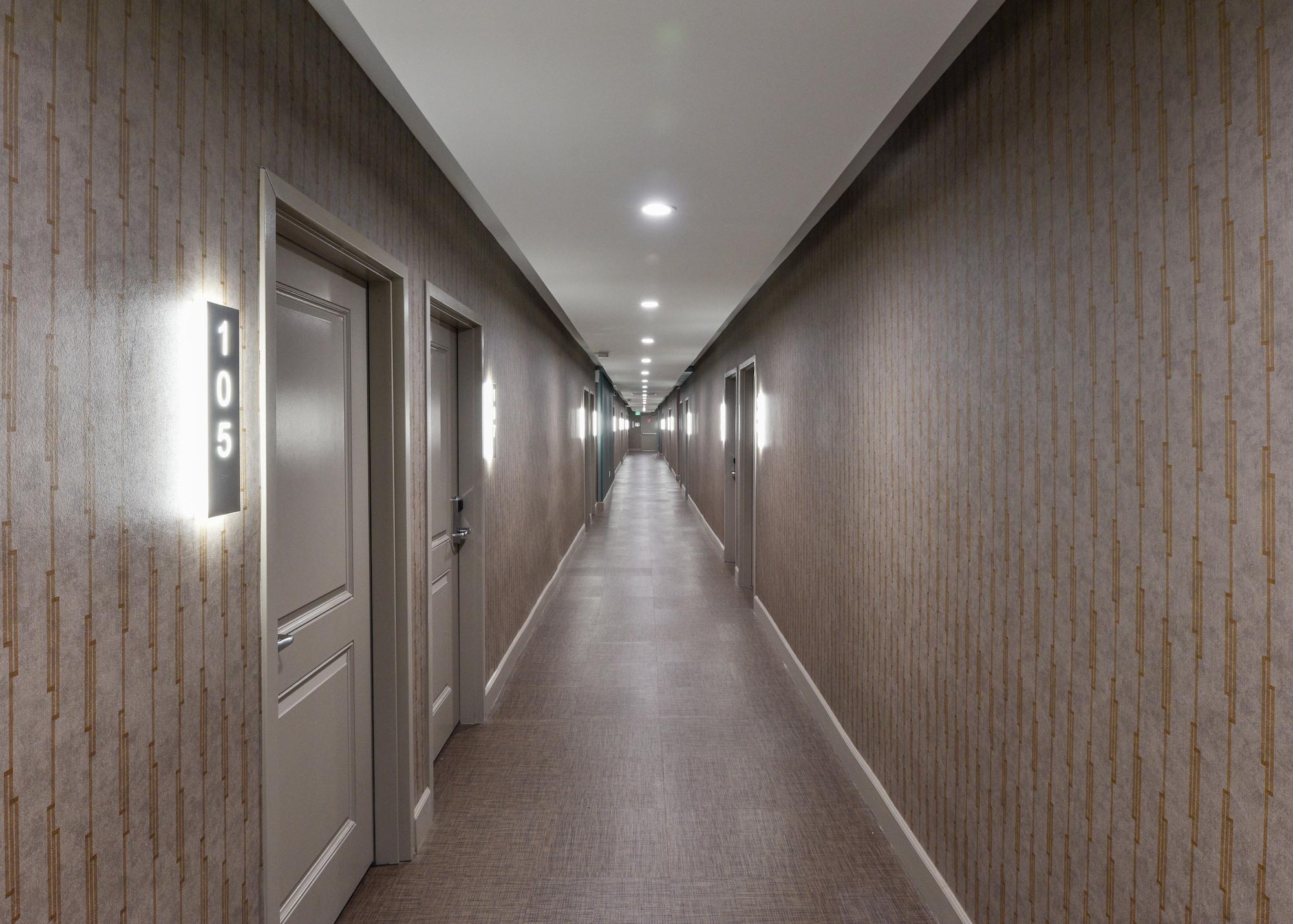 Hollywood Inn Suites Hotel West Athens Экстерьер фото