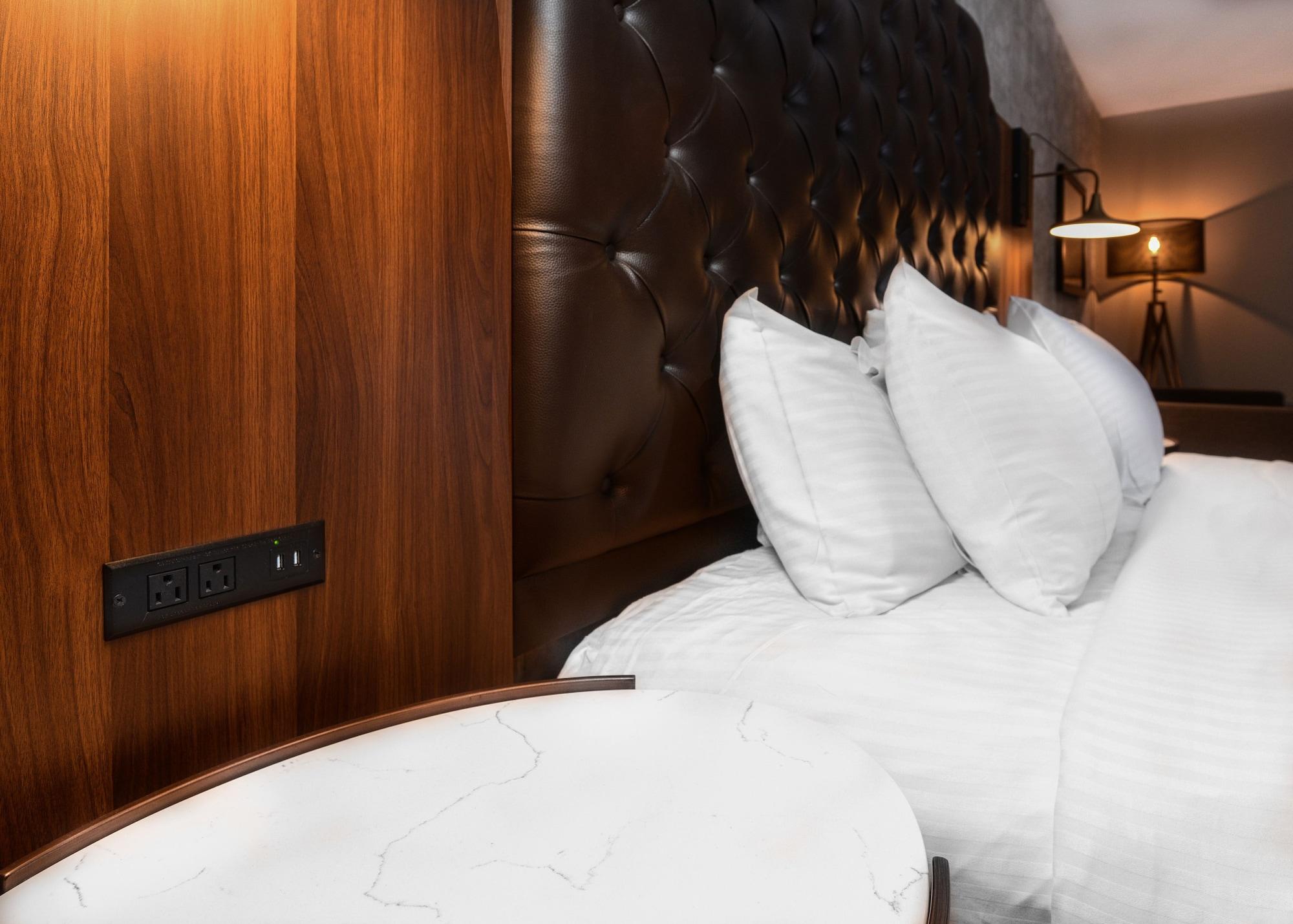 Hollywood Inn Suites Hotel West Athens Экстерьер фото