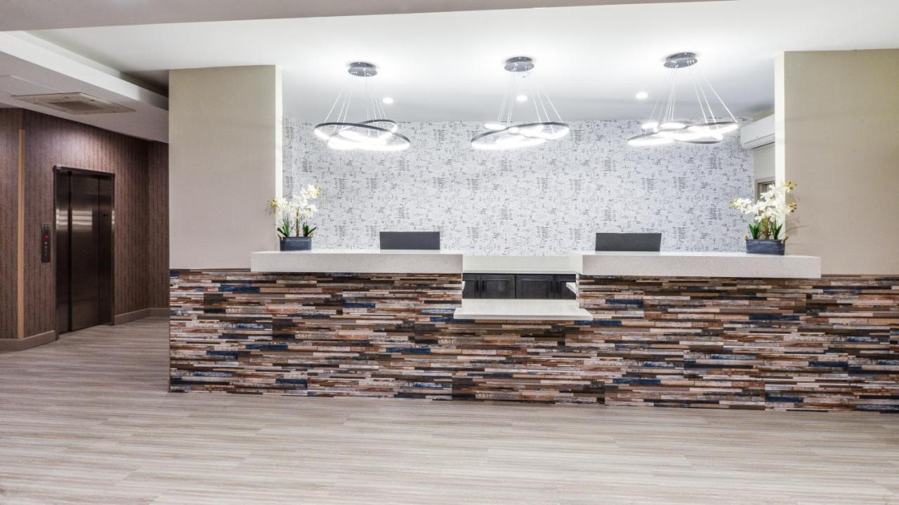 Hollywood Inn Suites Hotel West Athens Экстерьер фото